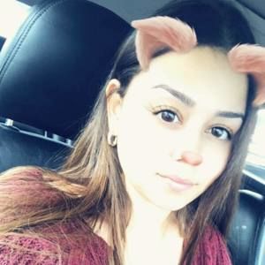 Meet your Posher, Angie